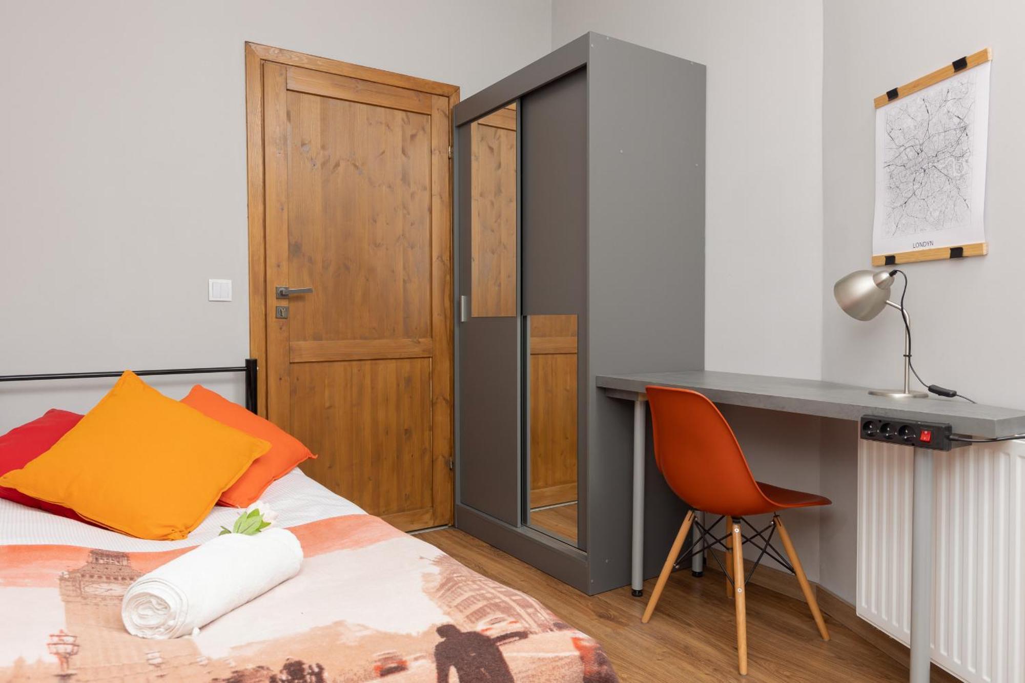Cozy Three-Bedroom Family Apartment In Warsaw By Noclegi Renters Extérieur photo